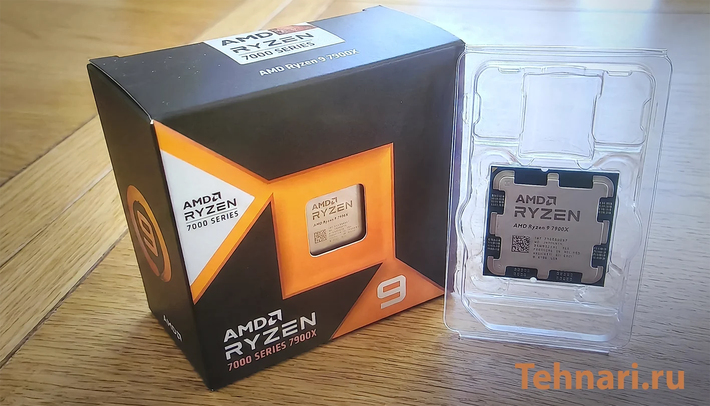 Сравнение комплектации процессора: BOX версия в коробке против OEM (Tray) версии в блистере.